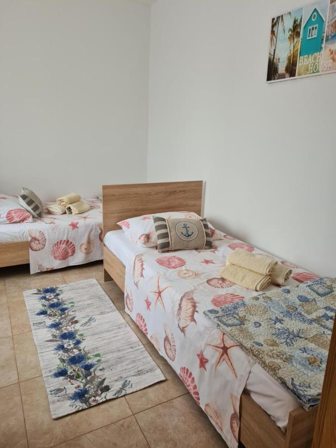 Apartman Luka Banjole Exterior foto