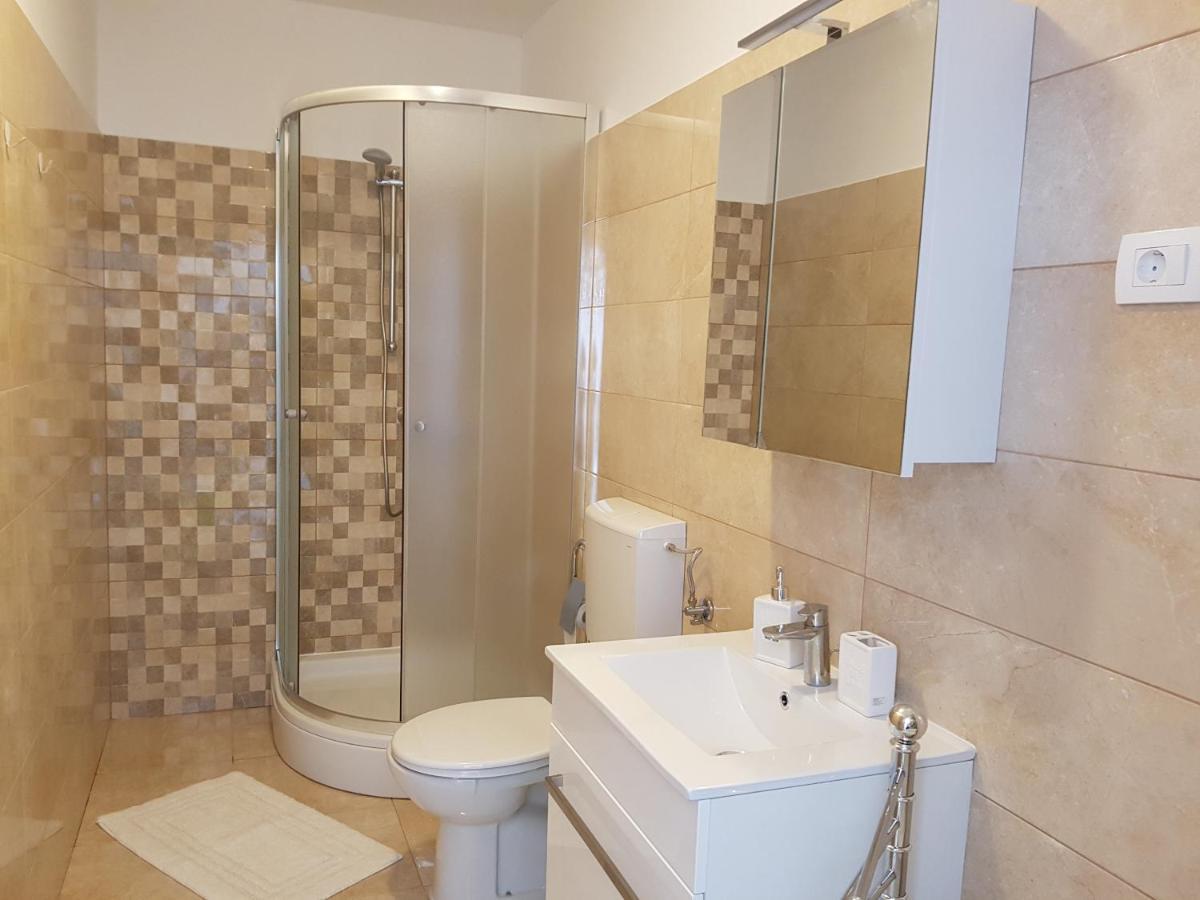 Apartman Luka Banjole Exterior foto